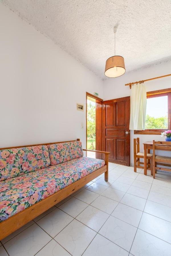 San Antonio Stratos Aparthotel Kamisiana ภายนอก รูปภาพ