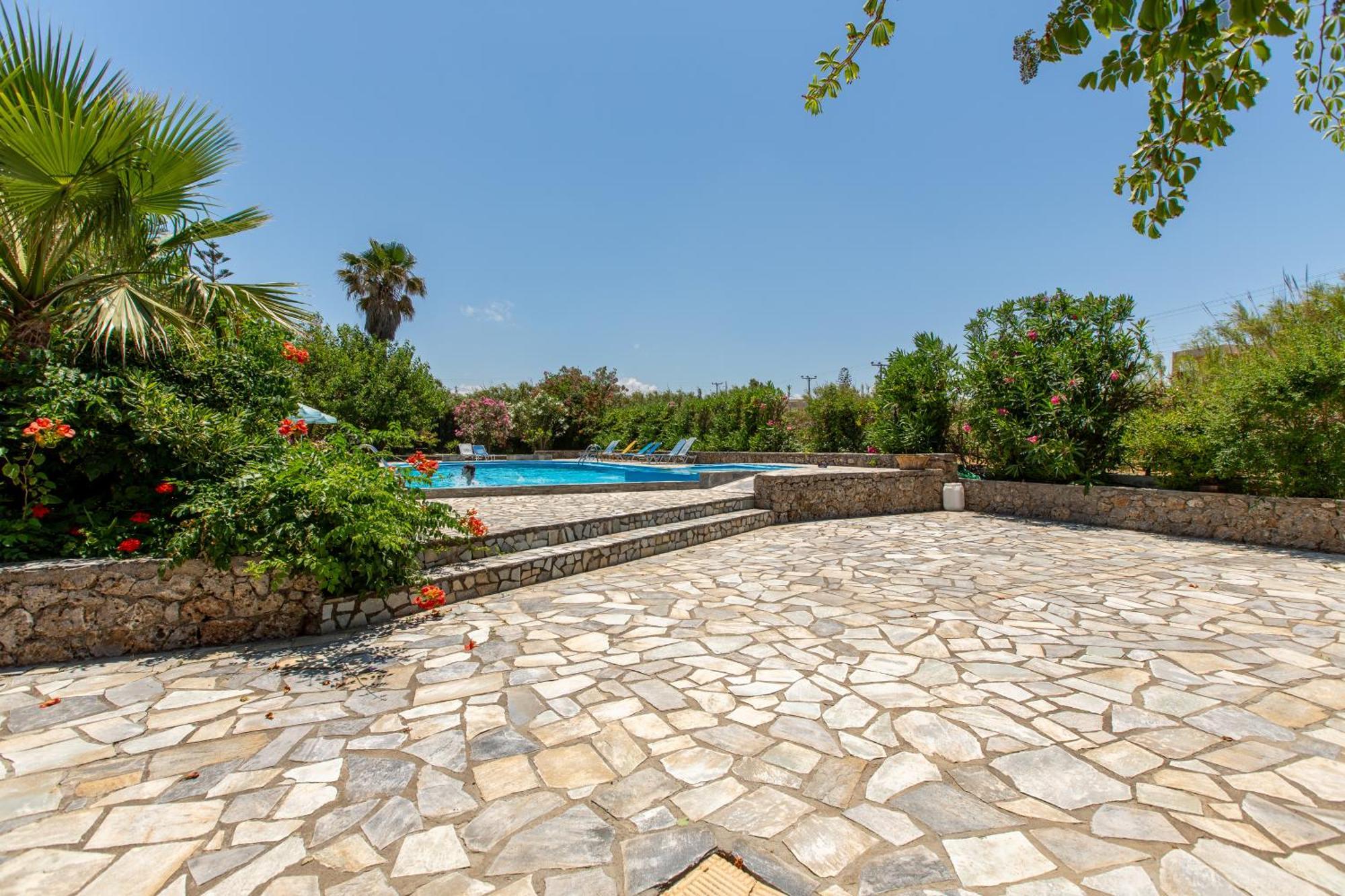 San Antonio Stratos Aparthotel Kamisiana ภายนอก รูปภาพ